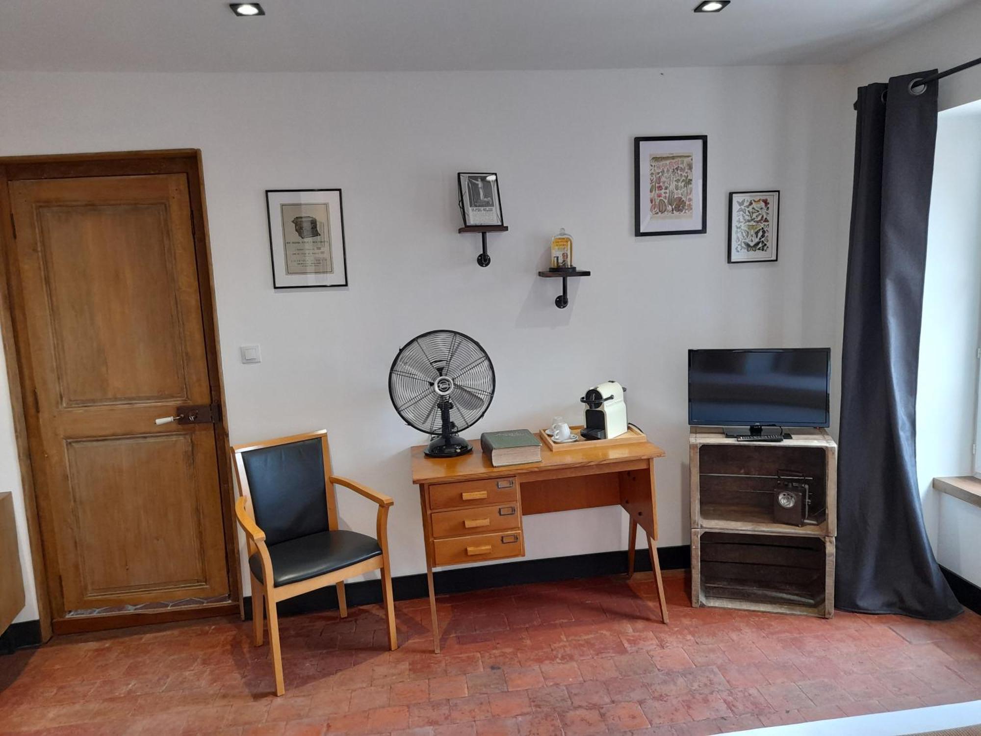 Aux Sources De Ouanne Bed & Breakfast Phòng bức ảnh